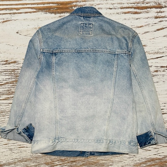 ABERCROMBIE & FITCH Denim Jacket Womens Medium Button Up Jean Jacket Long Sleeve - Picture 2 of 6